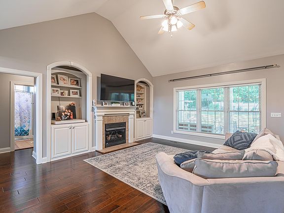 5th image of 4716 Windham Dr