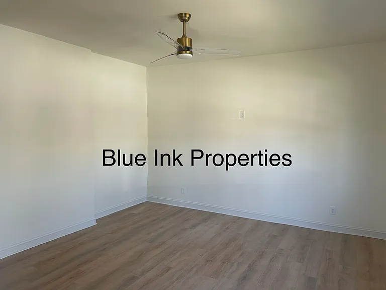 326 E 3rd St — Photo 5
