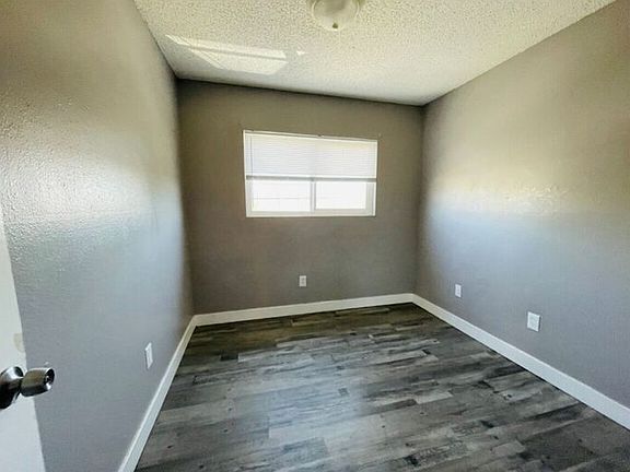 4th image of 2215 Stewart Ave APT F