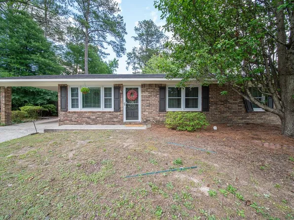 5600 Jamestown Dr, Columbus, GA 31909