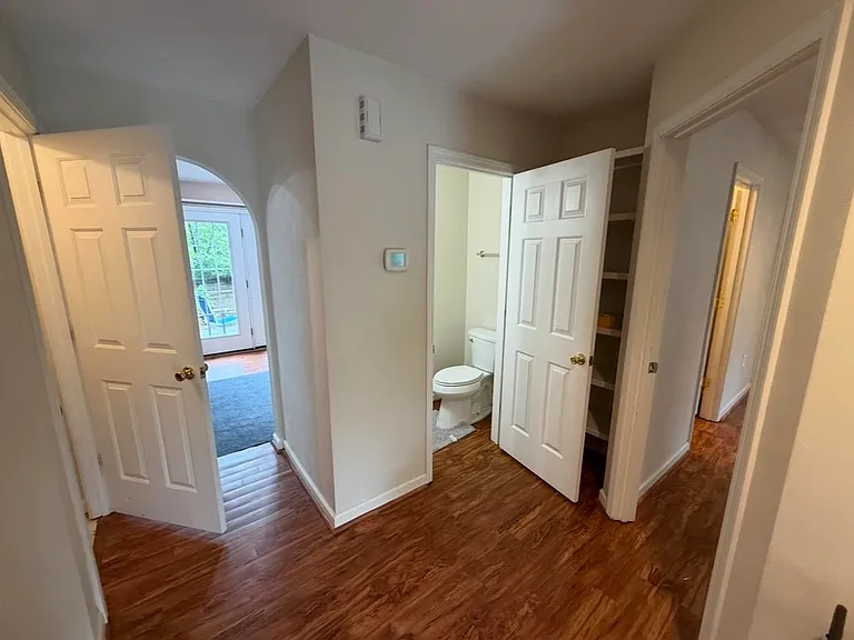 1410 Ashford Ct — Photo 7