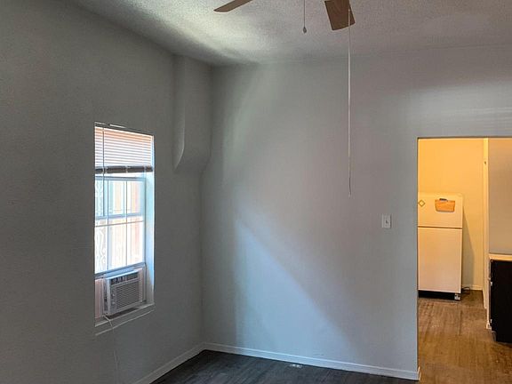 3rd image of 3029 Pera Ave #A