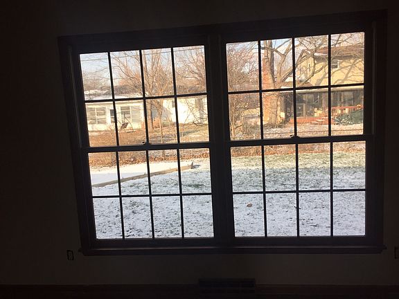 3rd image of 1516 Rayne Ln