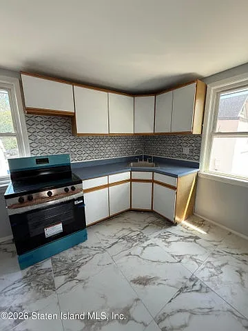 1288 Forest Ave #B — Photo 7