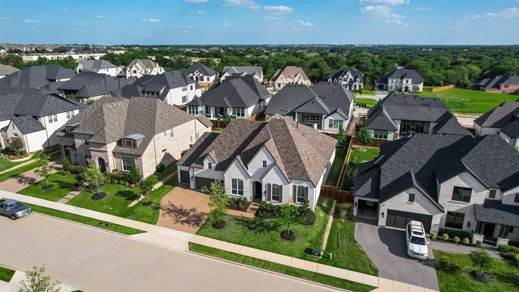 Apartment in Celina, Collin - View 2