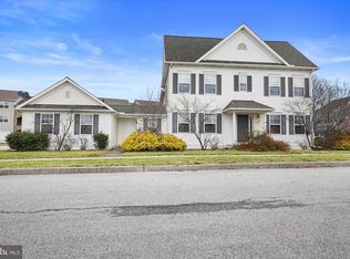 403 Shadetree Blvd, Marietta, PA 17547