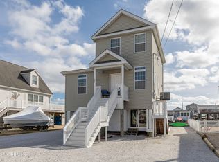 145 Flamingo Rd, Tuckerton, NJ 08087