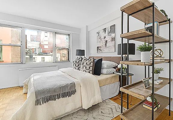 2nd image of 400 E 77th St APT 5H