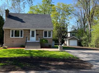 9 & 7 Tower Rd, Ottawa, ON K2G2E7