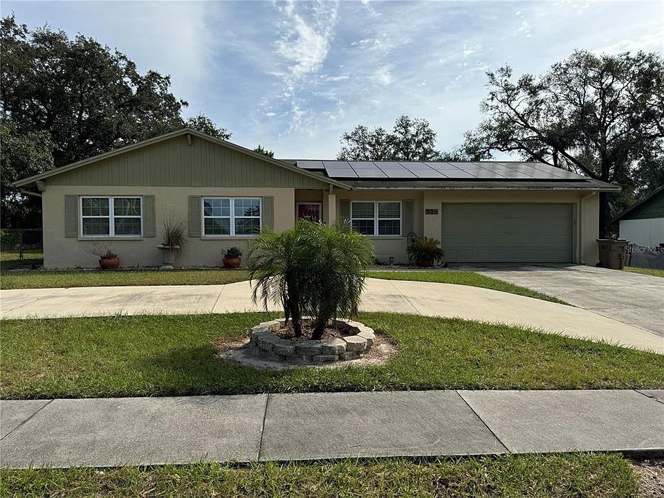 1st image of 529 CARRIAGE HILLS DRIVE
