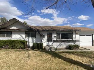 430 S California St, Yerington, NV 89447