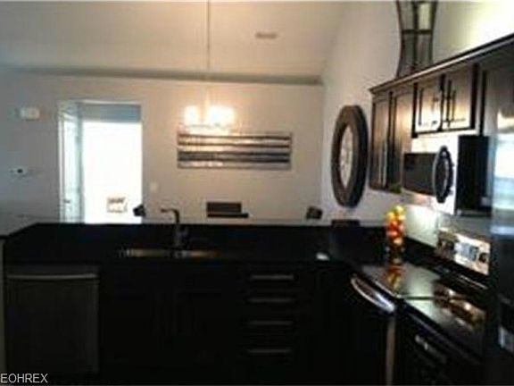 2nd image of 1392 Newman Dr