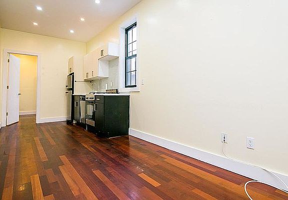 5th image of 276 Boerum St #2L