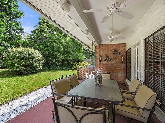 4th image of 3617 Cathedral Oaks Pl S