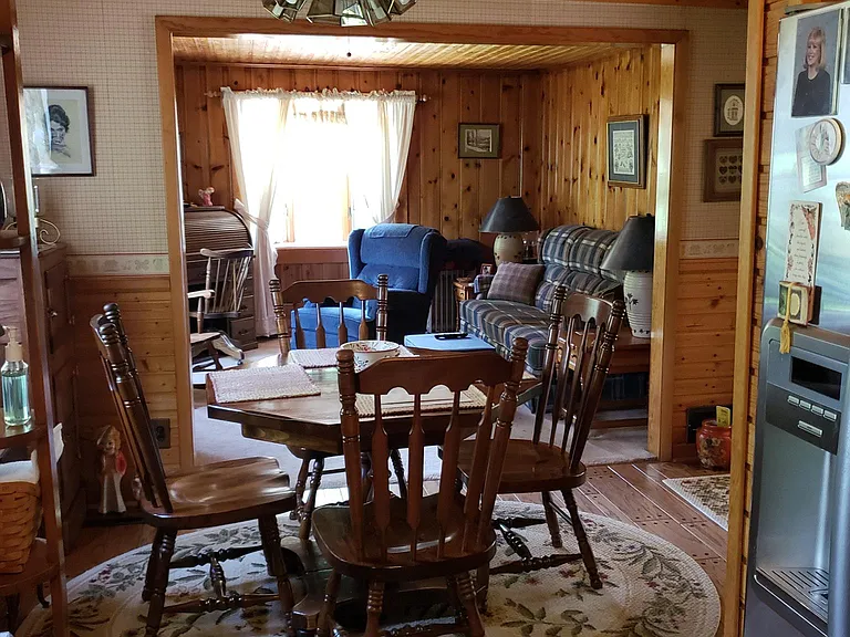 Lots of Wood, Great County Home