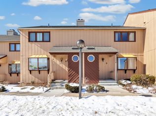 201 Skyview Dr #201, Cromwell, CT 06416