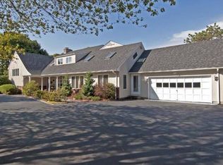 58 W Bayberry Rd, Islip, NY 11751