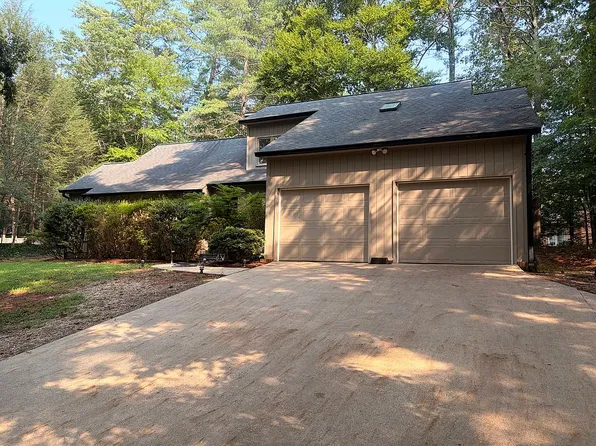 518 Rockwood Ct, Hudson, NC 28638