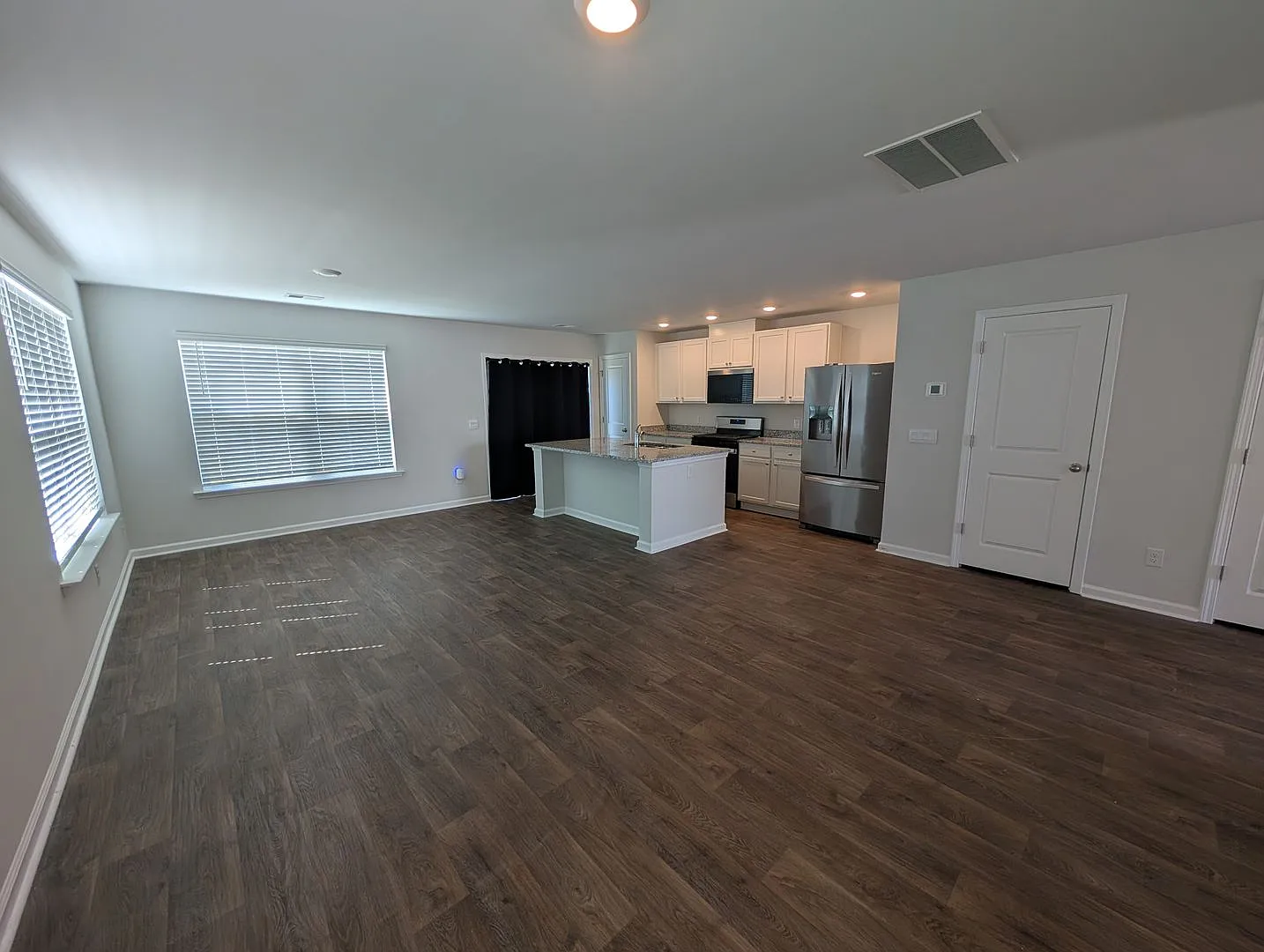Beautiful Moncks Corner Townhome — Photo 3