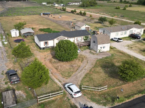 1576 County Road 697, Farmersville, TX 75442