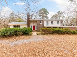 55 Canyon Ln, Wetumpka, AL 36093