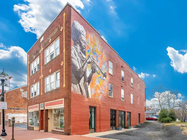 69 S Market St APT A, Frederick, MD 21701