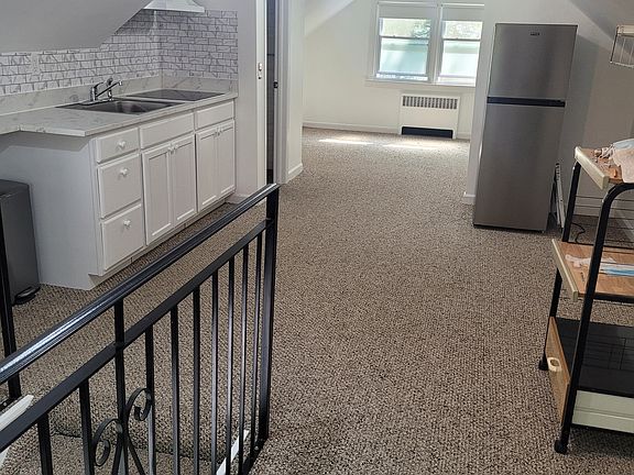 3rd image of 9 Wrana St