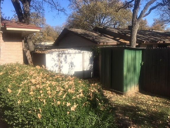 4th image of 2832 Pritchett Dr