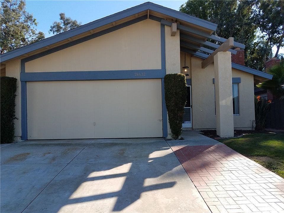 2nd image of 26432 Via Gaviota