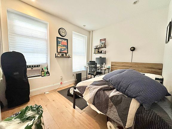 4th image of 342 E 85th St APT 3