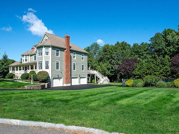 5th image of 20 Glenore Cir