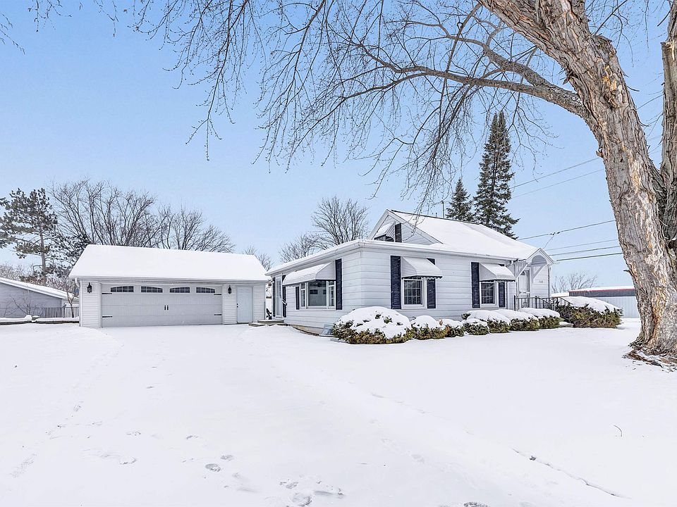 1st image of 1588 Bond Ct