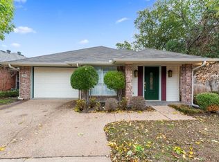 400 Carnation Ct, Waxahachie, TX 75165