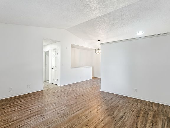2nd image of 4319 S Elizabeth Ave APT 3