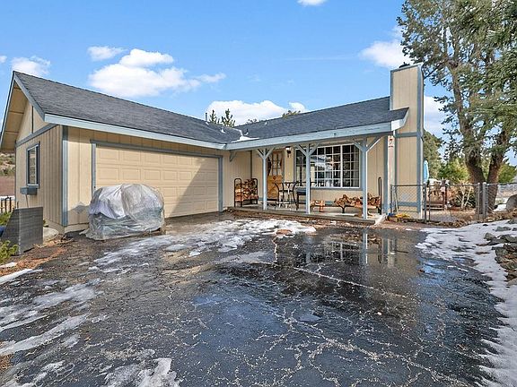 2nd image of 1185 Valley View Dr