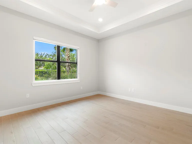 9195 Cape Honey Bee Ln — Photo 15