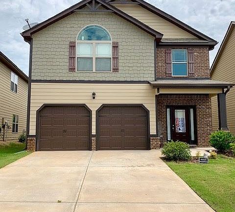 2nd image of 2621 Cornwall Dr