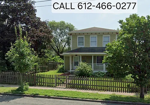 686 3rd St E Photo 1