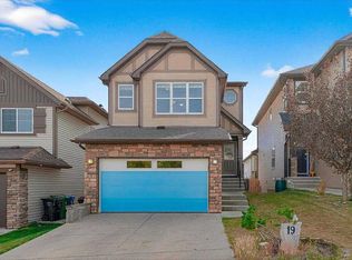 19 W Sage Valley Close NW, Calgary, AB T3R0E1