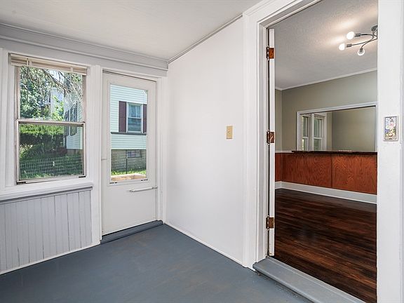 5th image of 53 Peabody St