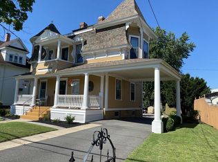 131 Center St, Ludlow, MA 01056