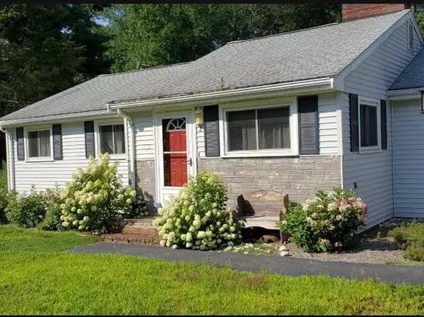 7 Laurel Rd, Sharon, MA 02067