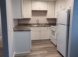 2541 NE Stephens St APT 8, Roseburg, OR 97470