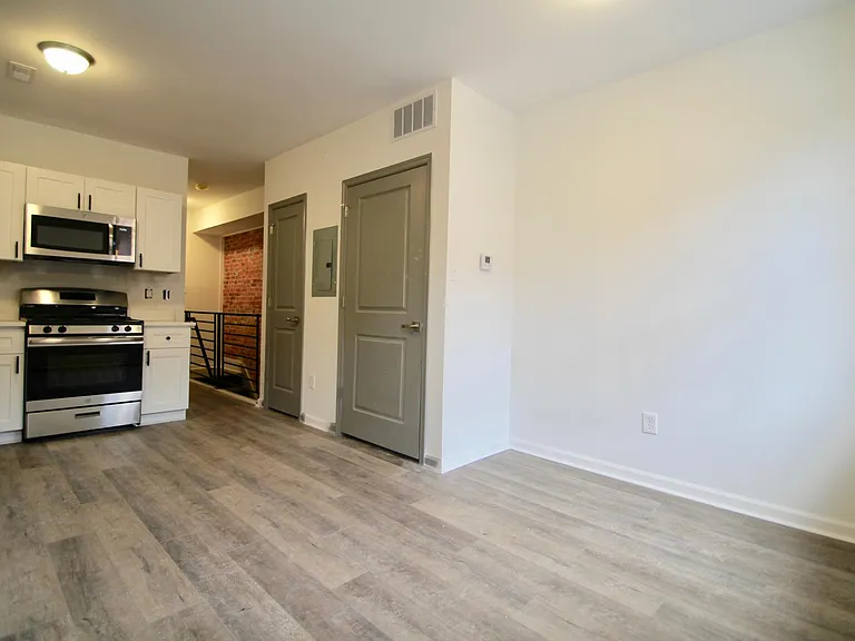 3150 Emerald St #2 — Photo 10