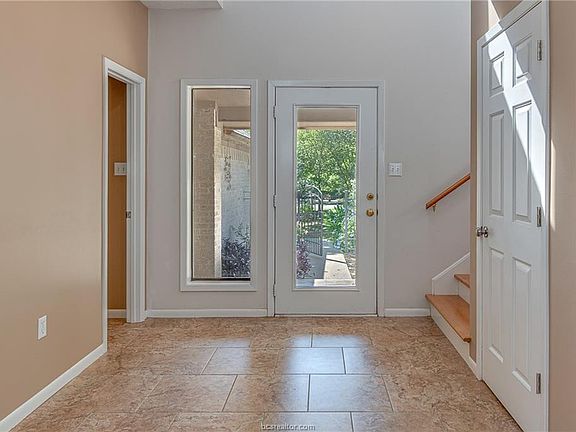3rd image of 2603 Faulkner Dr
