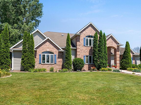 3rd image of 2855 Augusta WAY