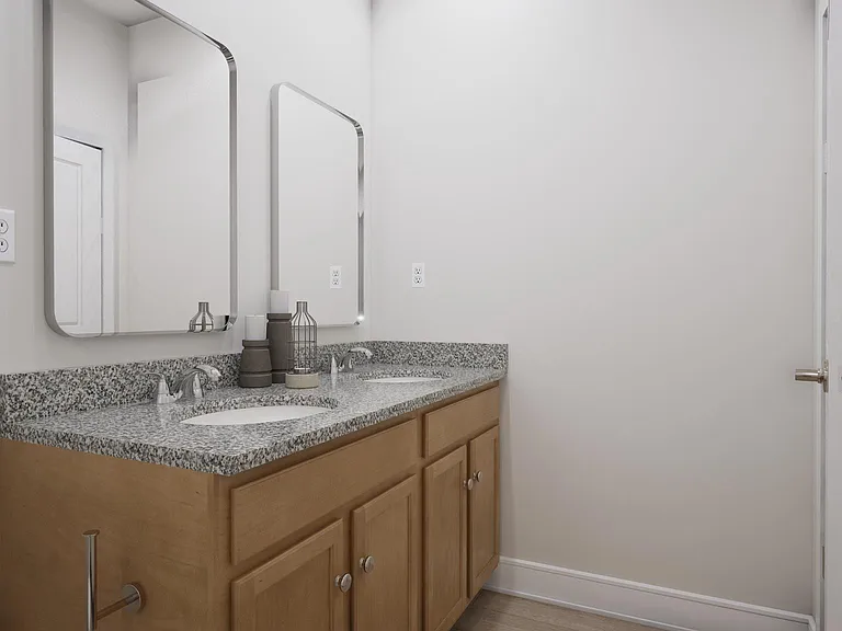 135 Heyford Dr — Photo 39