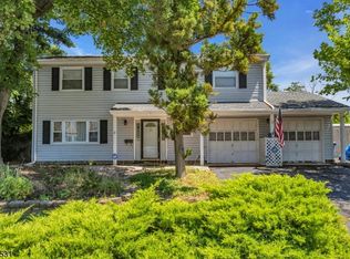 3 Patton Dr, Somerset, NJ 08873