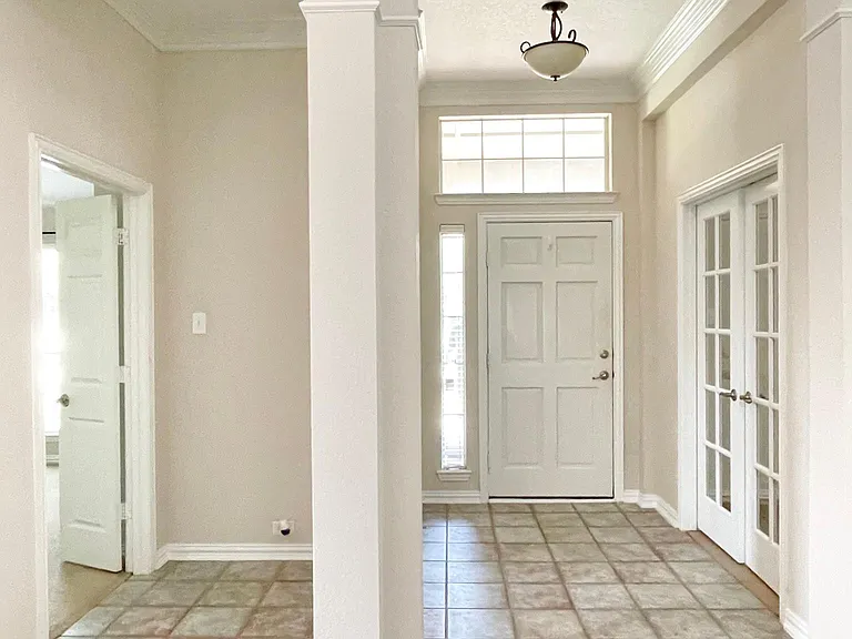 604 Peacock Dr — Photo 21
