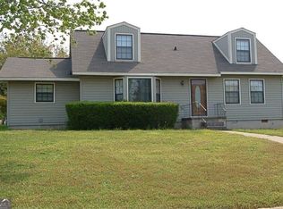 410 Scarborough Rd, Warner Robins, GA 31093